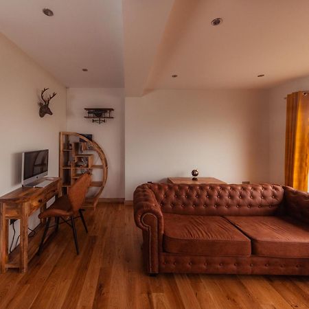 Luxury Cottage With Stunning Views By Fairy Pools 4 Carbost  Exteriér fotografie