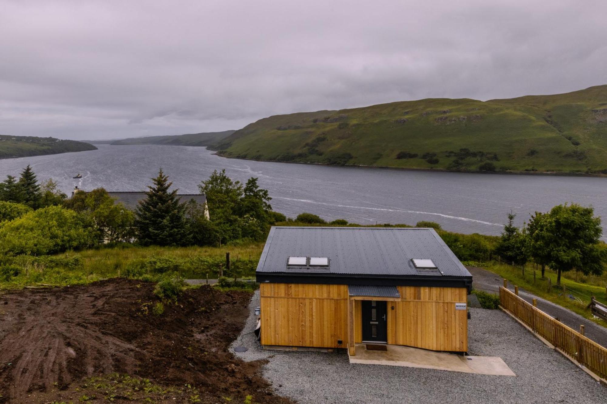Luxury Cottage With Stunning Views By Fairy Pools 4 Carbost  Exteriér fotografie